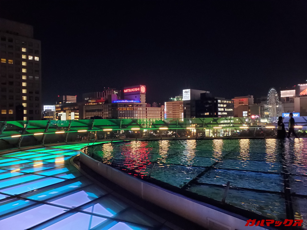 「Galaxy S10+」で撮影した夜景の写真。