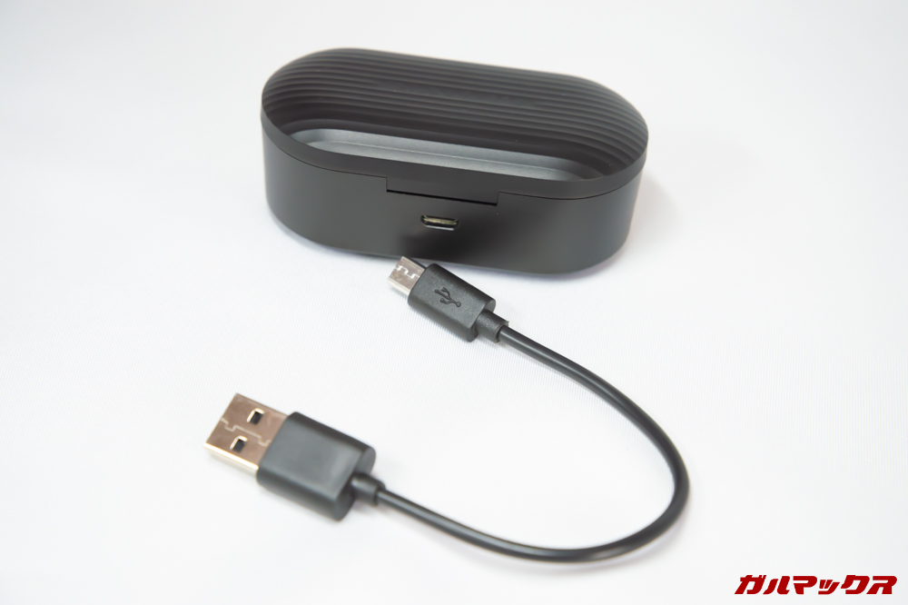 SoundPEATS Truefree+に付属のケーブルはMicroUSBケーブル