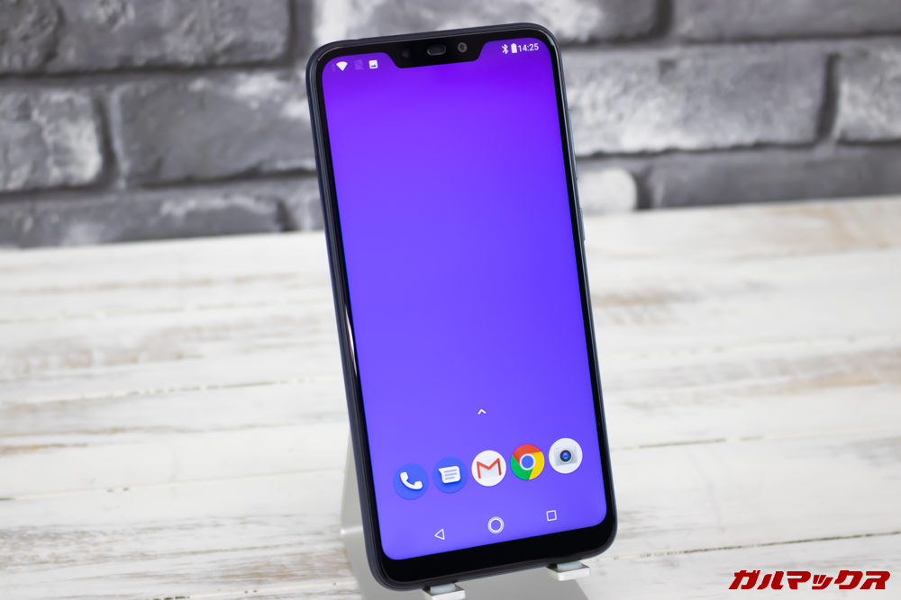 ZenFone Max (M2)は6.3型の大型ディスプレイを搭載。