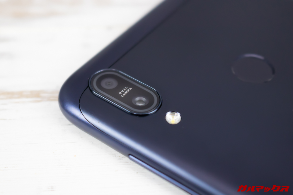 ZenFone Max (M2)はAI対応のデュアルカメラを搭載しています。