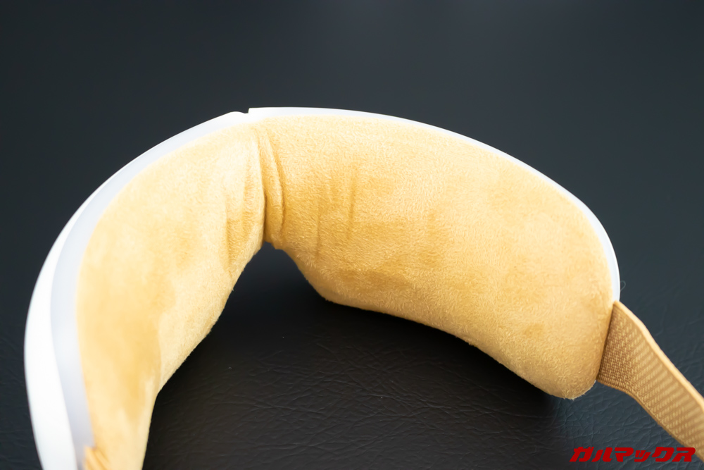 Breo Isee4の目に当たる部分は肌触りの良い生地を採用しています。