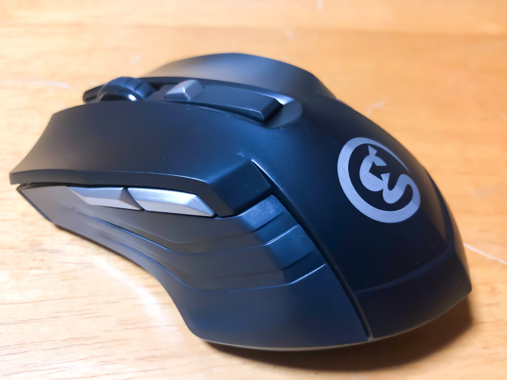 GameSir Z2にはワイヤレスマウスのGM180も付属しています。