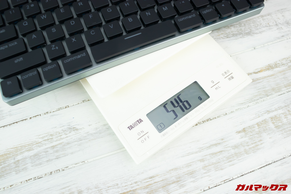 Taptekは重量が実測値546gで軽量です。
