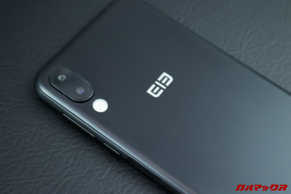 Elephone A6 miniのカメラは1600万画素を含むデュアルカメラ仕様です。