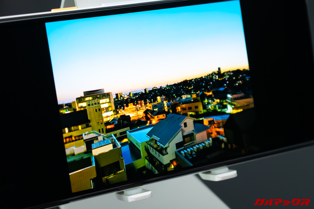 Google Pixel 3a/3a XLは有機EL搭載で非常に発色が良い。