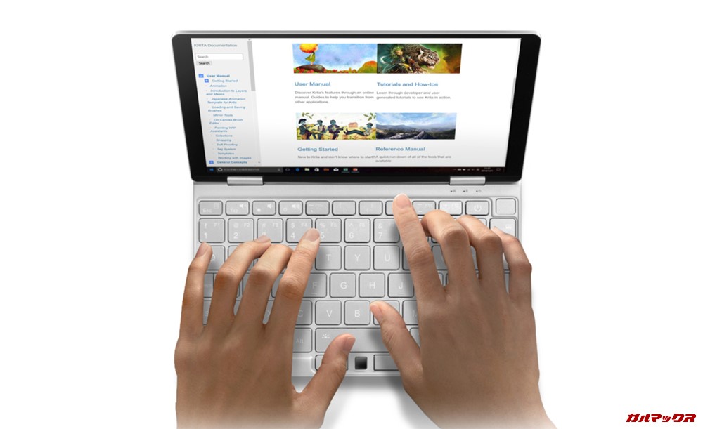 One Mix 3はディスプレイが大きくなり筐体も大きくなったのでキーボードも大きくなりタイピングしやすくなりました。