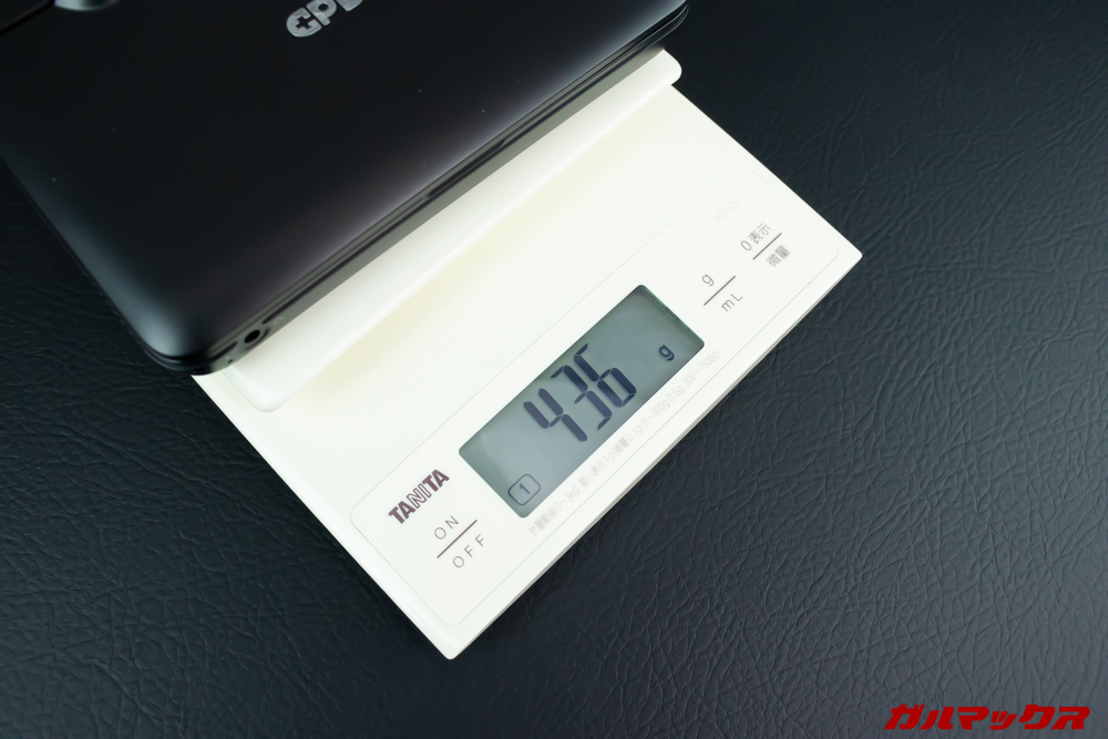 GPD MicroPCは重量436gで軽量です。