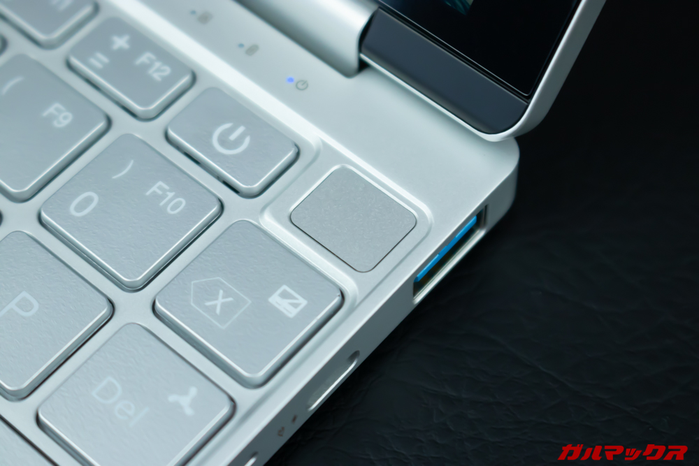 OneMix 3の指紋認証は精度も速度も上々。できれば電源ボタンと一体化してほしかった