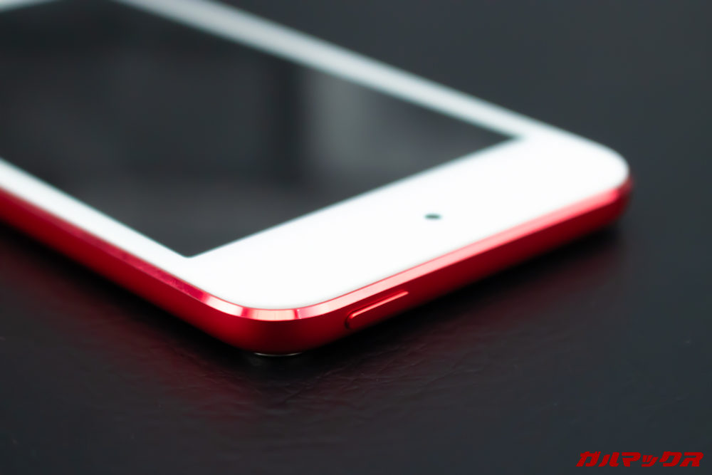 iPod touch（第7世代）では、ダイヤモンドエッジ加工がきちんとされていました。