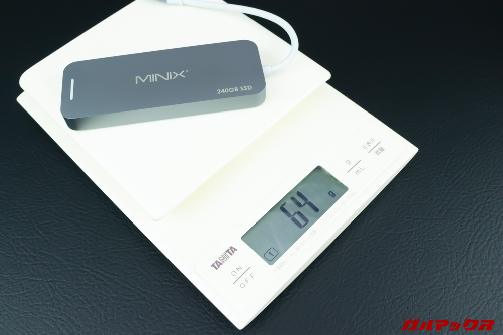 MINIX NEOの重量は64g