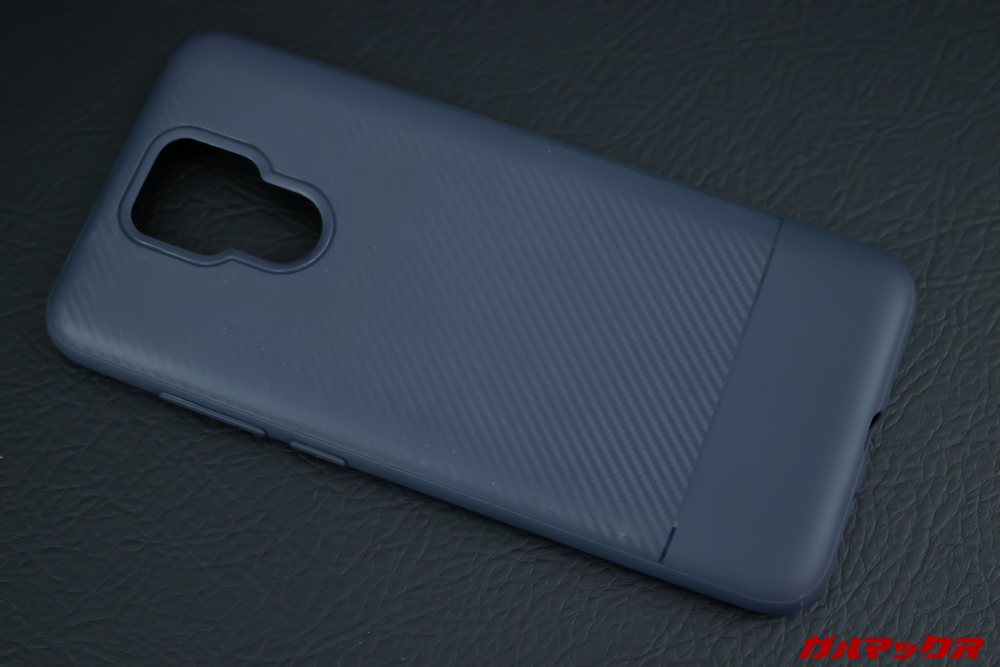 UleFone Power 6にはデザイン性の高い保護ケースが付属しています。