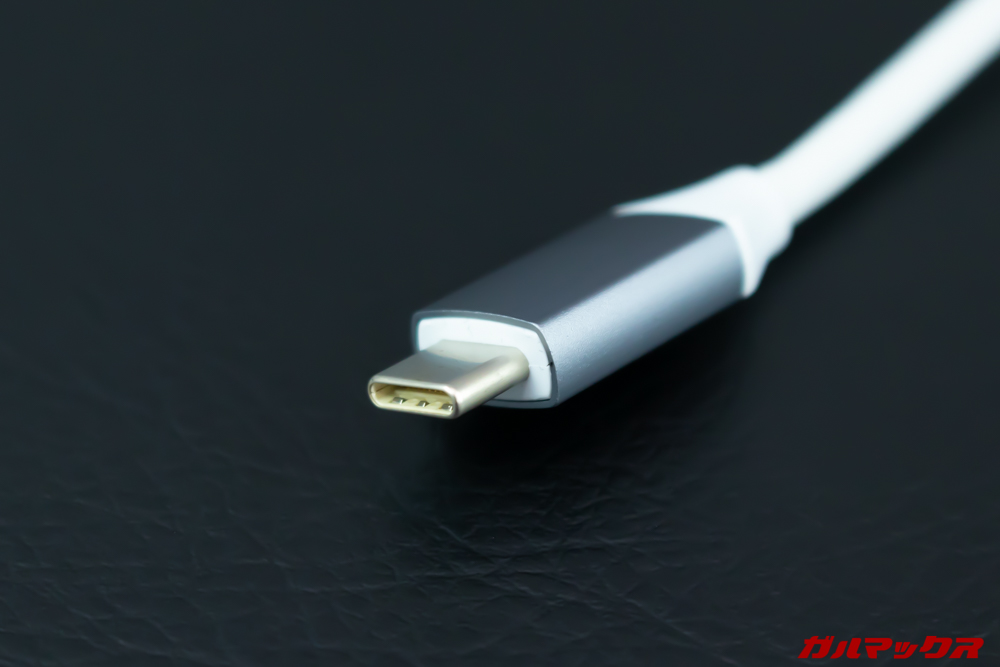 MINIX NEOはUSB-C接続。