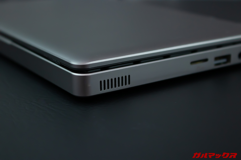 MiniBookはステレオスピーカーを搭載