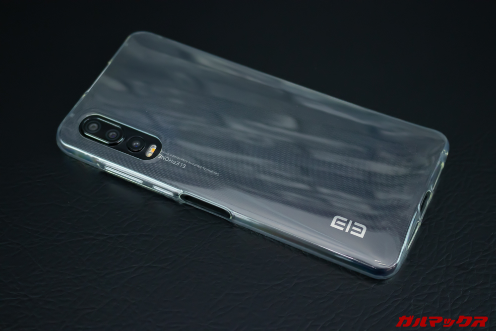 ELEPHONE U2の保護ケースはクリアタイプ