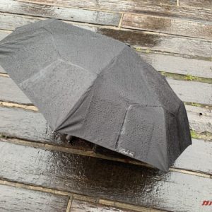 Nano Easy Umbrellaを実際に使ってみた。良かった点や不満点