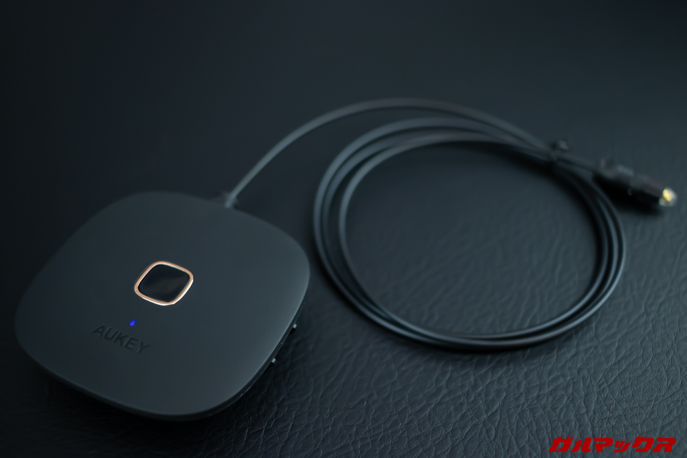 BT-C6は音の劣化が非常に少ない光デジタルで音を入出力できる。