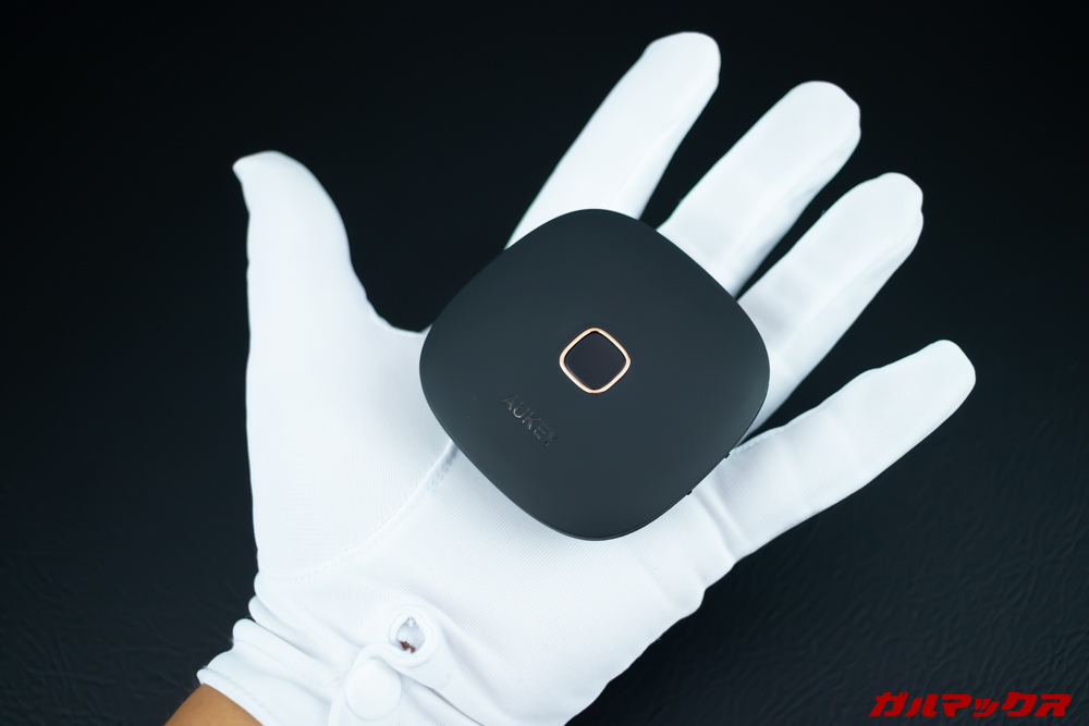 BT-C6は手のひらサイズでコンパクト