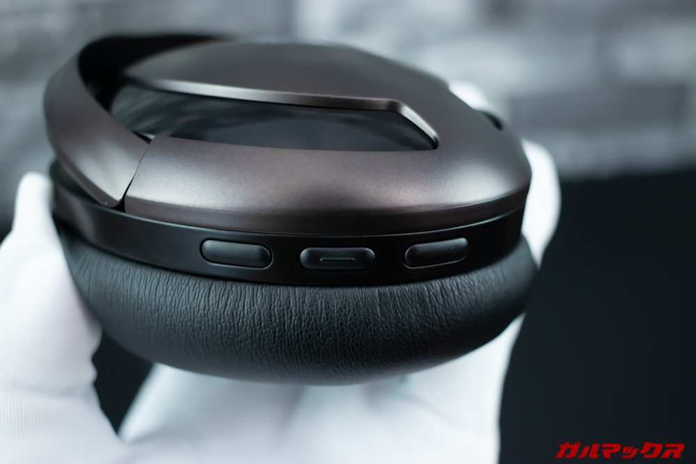 Mu6のR側にはファンクションボタンとボリュームキーが搭載されています。