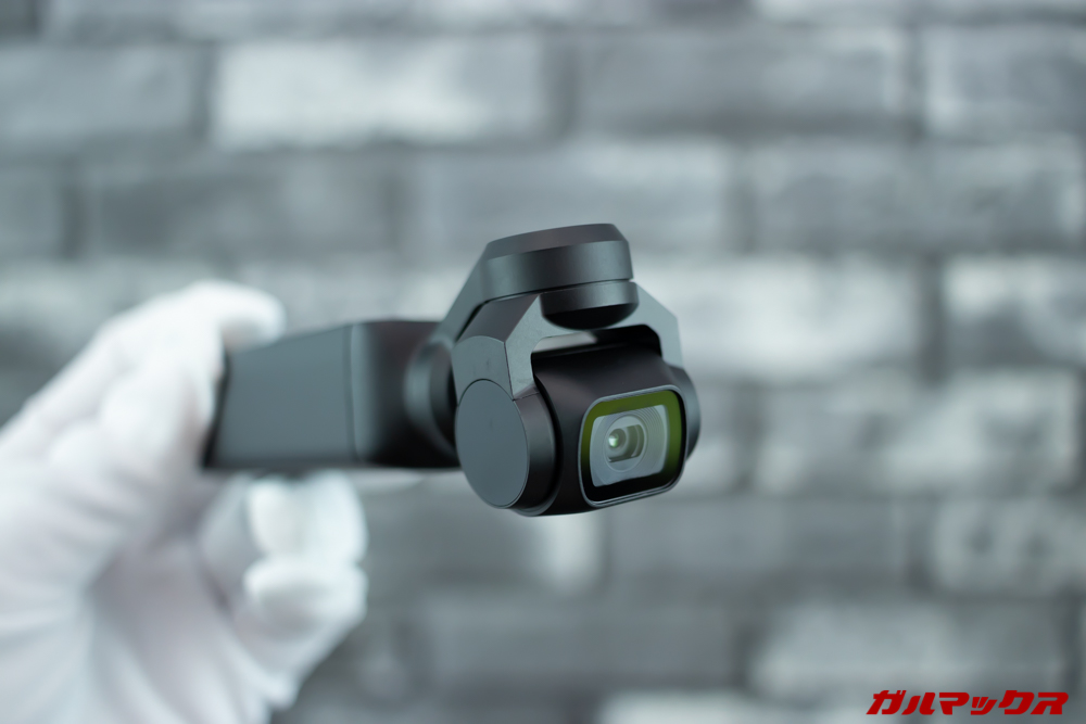 OSMO POCKETはマニュアルで上下のカメラ移動しか出来ない。端末のみで操作する場合ね。スマホ連動なら左右も操作出来る。