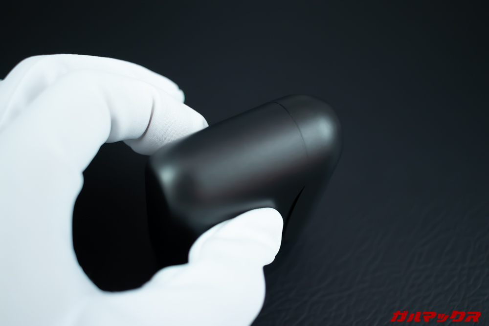 Rademax LEOのケースは薄型