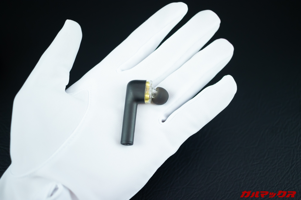 Rademax LEOのサイズは大型な部類。