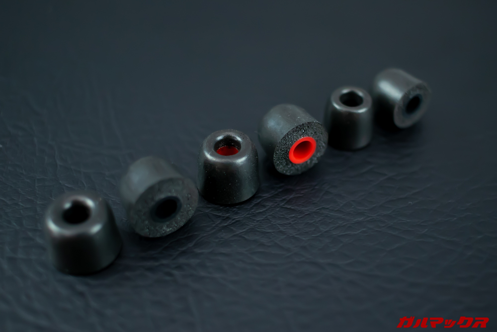 Rademax LEOはイヤーピースが沢山付属している