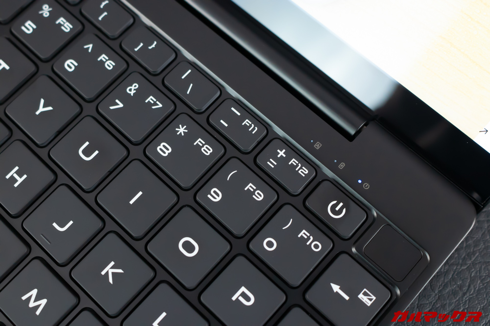 MAG1のファンクションキーの位置は特殊で2段式になっている箇所がある。