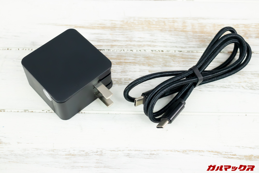 MAG1の充電器は日本でもそのまま利用可能です。