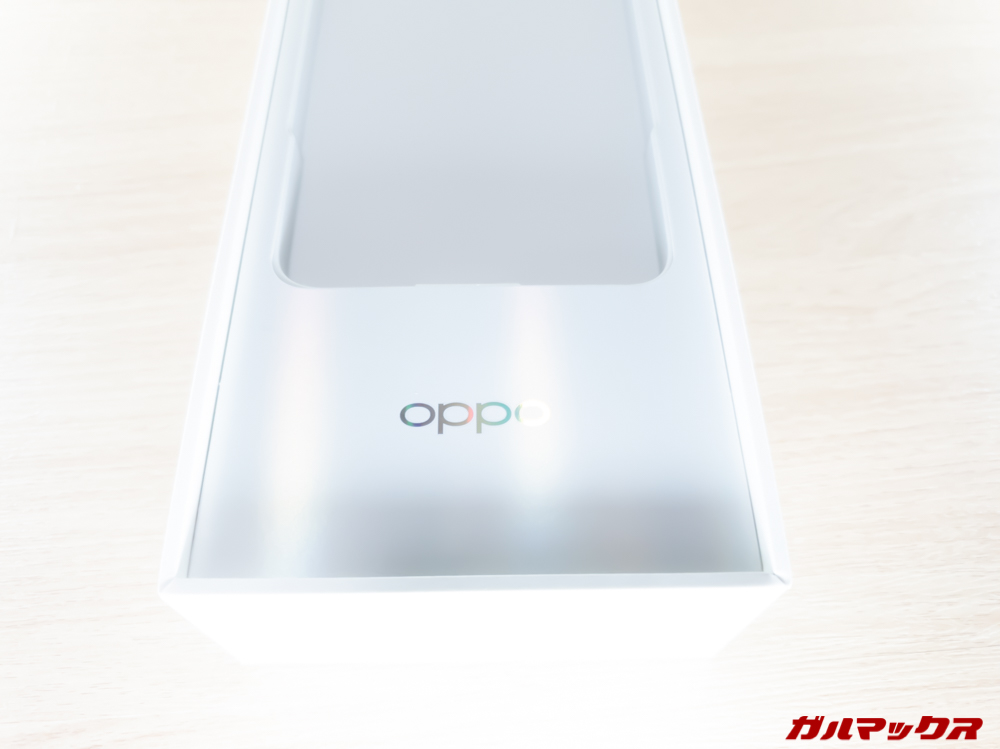 OPPO Reno Aのパッケージ
