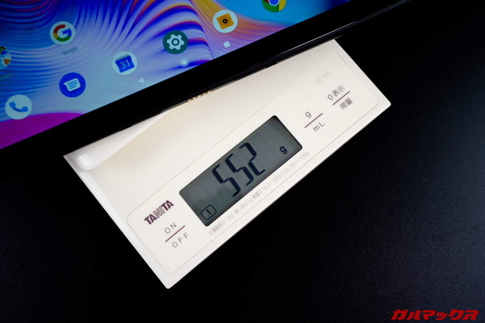 Teclast T30の重量は552g