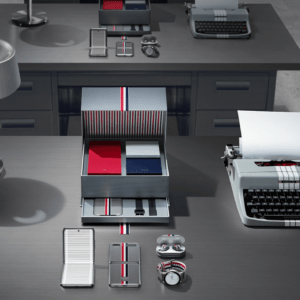 折りたたみスマホ「Galaxy Z Flip」に限定モデル「Thom Blowne Edition」が新登場！