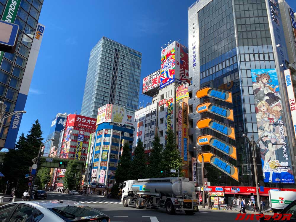 iPhone 11-TCL 10 Pro