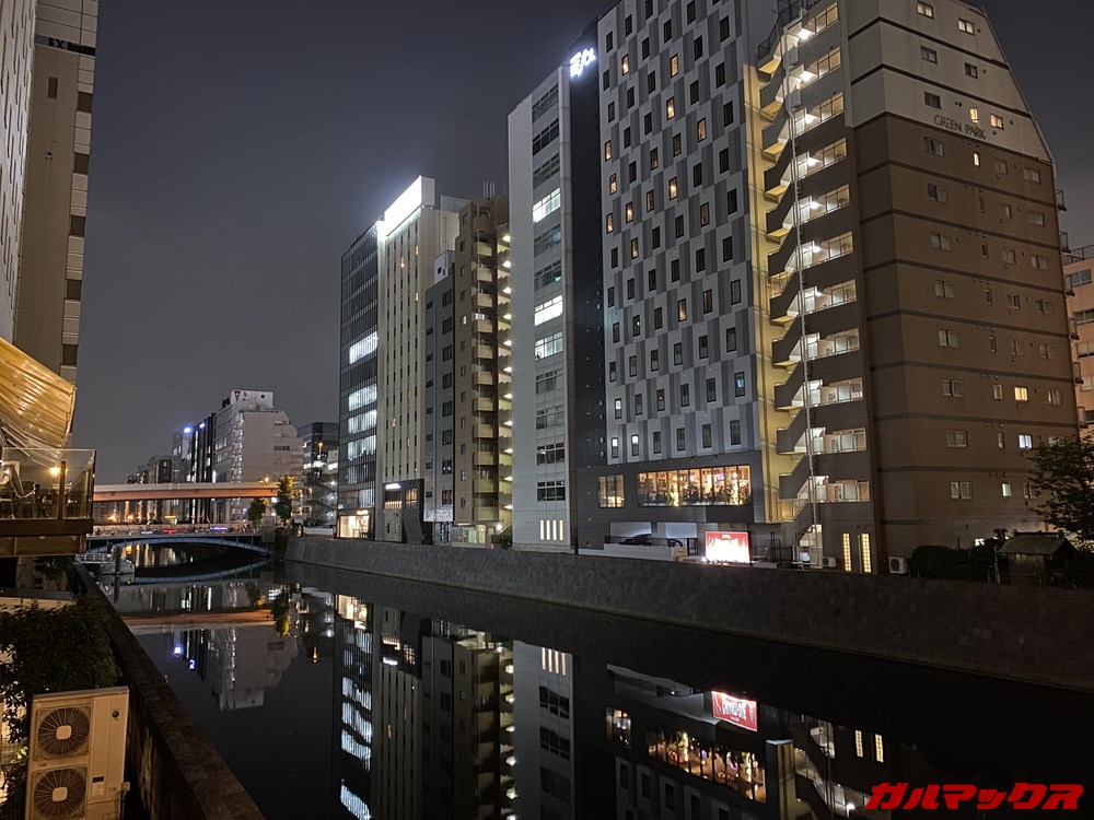 iPhone 11-Galaxy A41