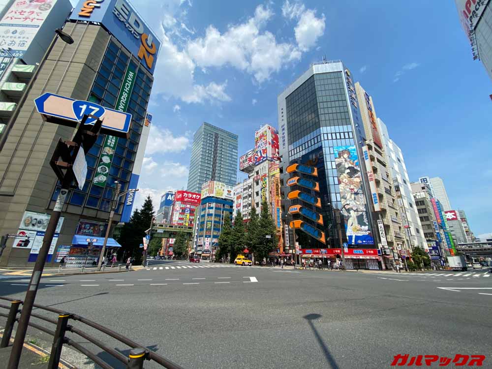 iPhone 11 TCL 10 Lite