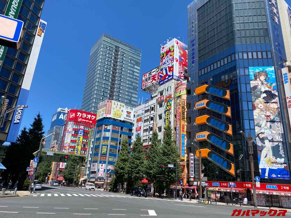 iPhone 11-TCL 10 Lite