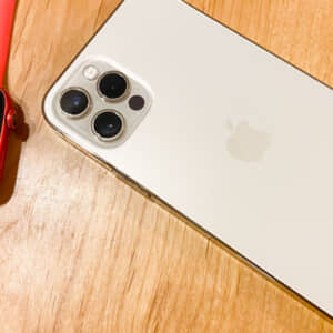 Apple WatchとiPhoneのFace IDでマスク時にロック解除する設定方法。他人も解除可能なので注意