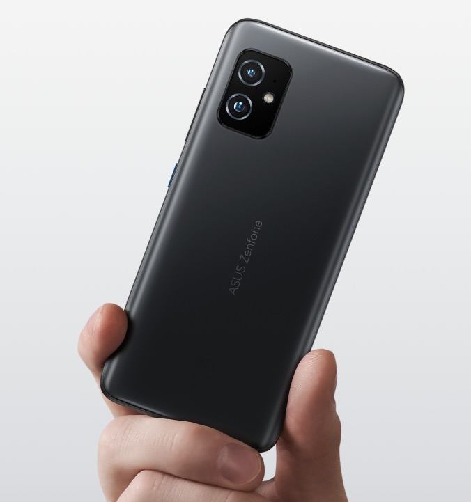 ZenFone 8