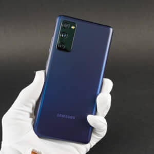Galaxy S20 FEのレビュー！廉価モデルとは思えない完成度が魅力！イヤホンジャックは欲しかった！