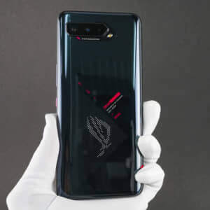 ROG Phone 5のレビュー！ド迫力なサウンドにも度肝を抜かれたゲーミングスマホ！