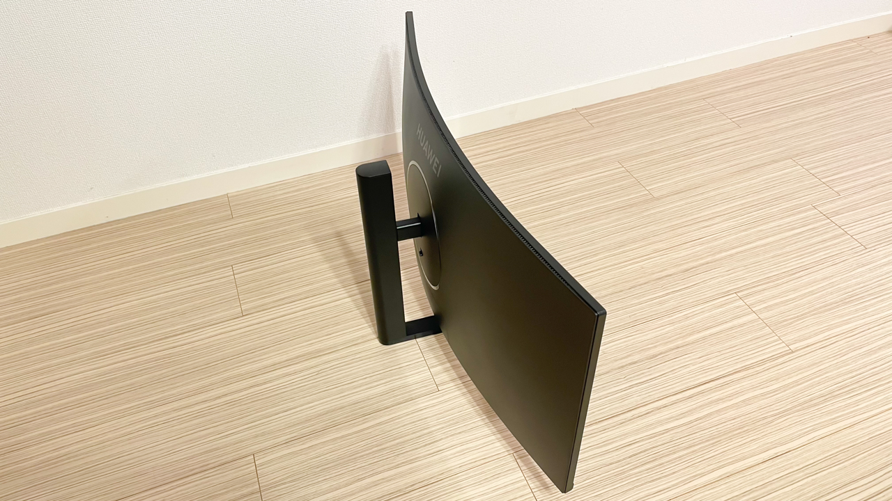 HUAWEI MateView GT本体 x 1 135 W USB-C ACアダプター x 1 USBケーブル（Type-C to Type-A）x 1 USBケーブル（Type-C to Type-C）x 1 DP1.4ケーブル x 1 クイックスタートガイド x 1