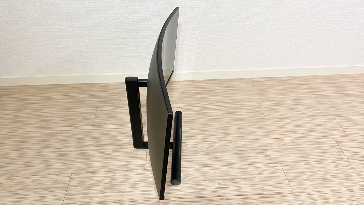 HUAWEI MateView GT本体 x 1 135 W USB-C ACアダプター x 1 USBケーブル（Type-C to Type-A）x 1 USBケーブル（Type-C to Type-C）x 1 DP1.4ケーブル x 1 クイックスタートガイド x 1