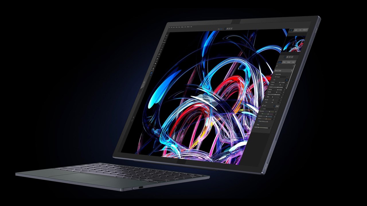 ASUS Zenbook 17 Fold OLED