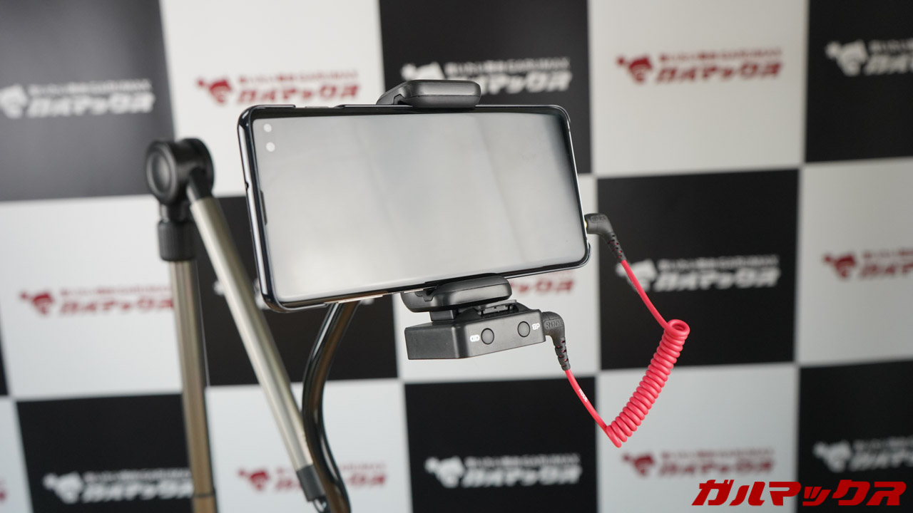 VEPETE製のアームスタンド