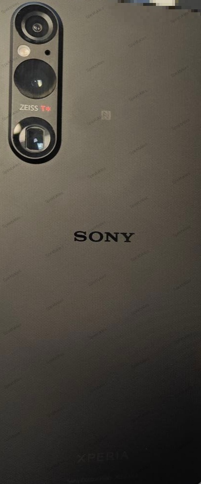 Xperia Leak