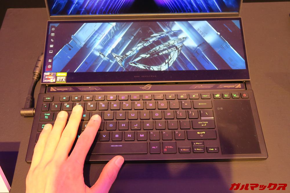 ROG Zephyrus Duo 16
