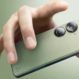 小型なハイエンド「Zenfone 10」日本版が発表！9月8日発売で価格は約10万円